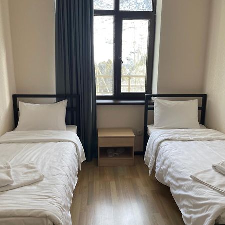 Issyk Ata Retreat Hotel Gorno-Serafimovka Kültér fotó