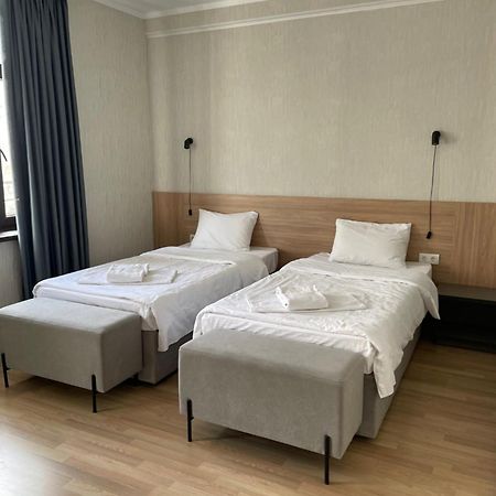 Issyk Ata Retreat Hotel Gorno-Serafimovka Kültér fotó
