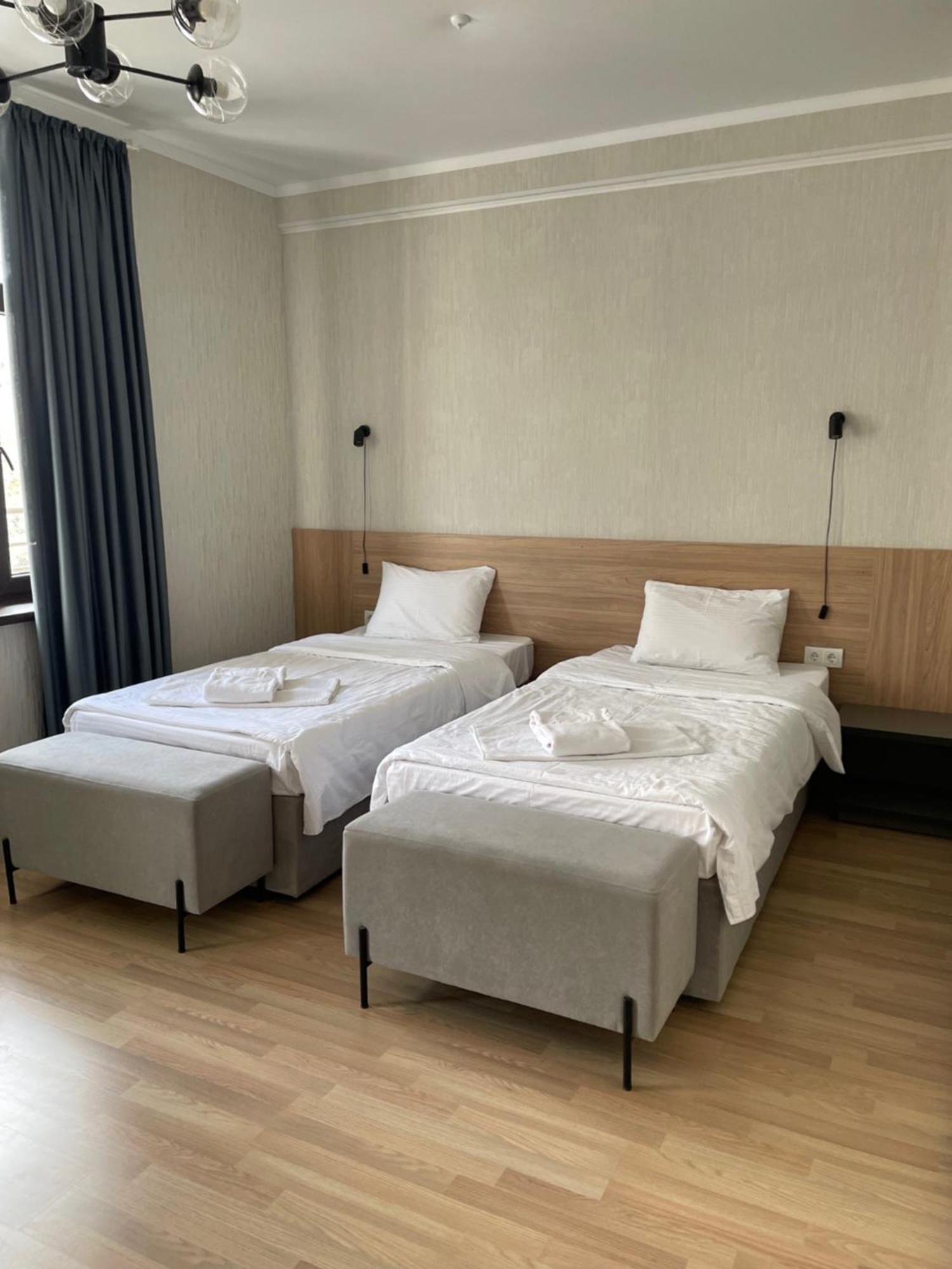 Issyk Ata Retreat Hotel Gorno-Serafimovka Kültér fotó